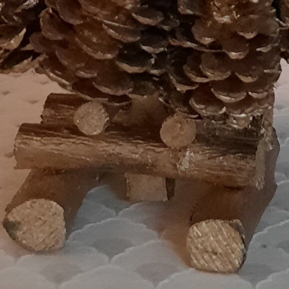 Gold Pine Cone Christmas Tree - Picture 4 of 5